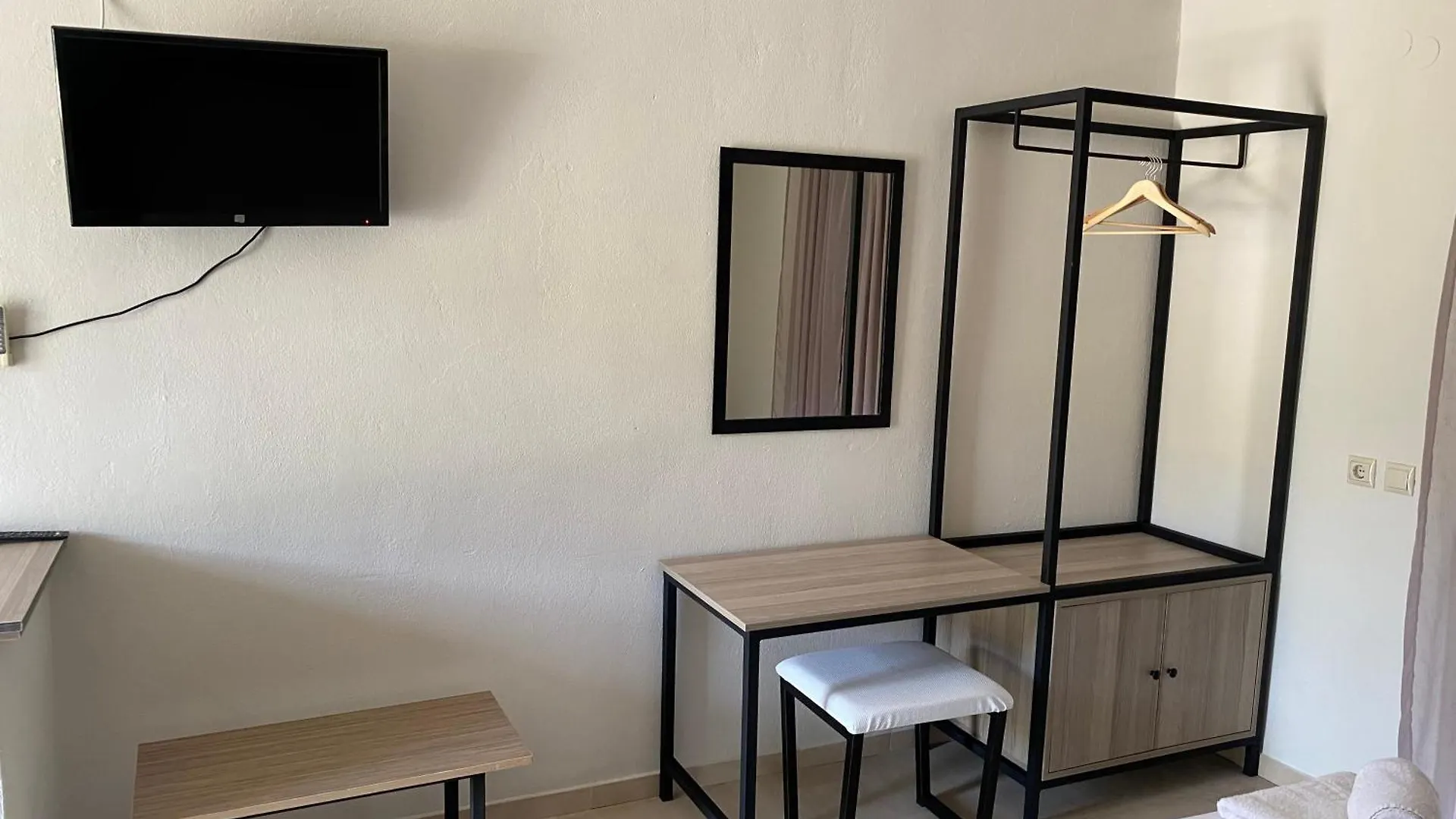 Kiparissis Apartments Kriopigi Yunanistan