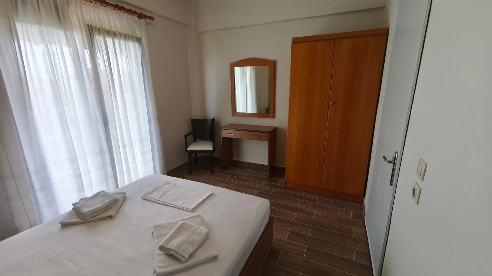 Kiparissis Apartments Kriopigi