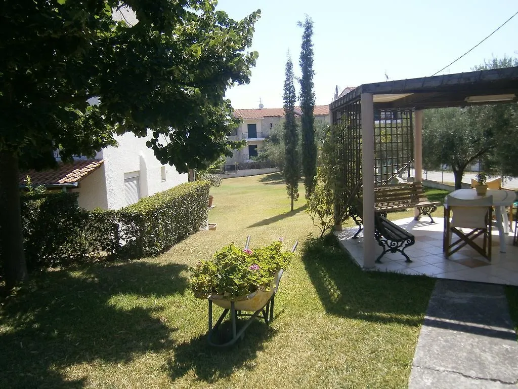 Kiparissis Apartments Kriopigi