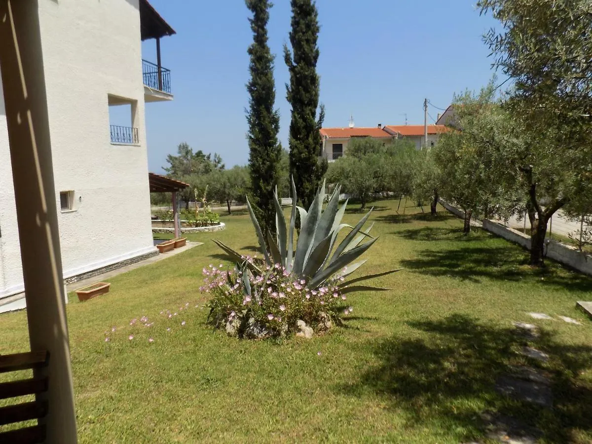Kiparissis Apartments Kriopigi